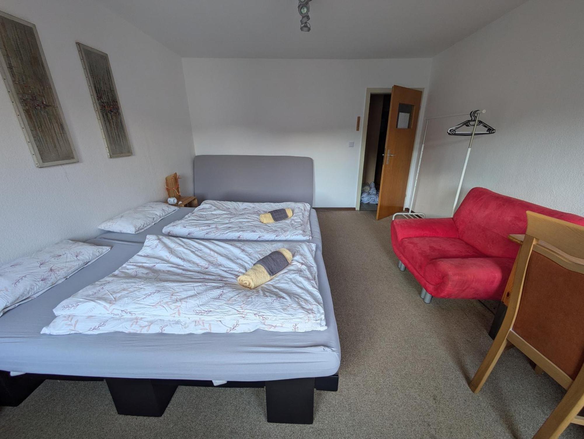 Monkey Factory - Mini Home-Stay Hostel Traben-Trarbach Habitación foto